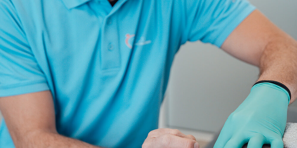 rembrandt man behandelt ischias doormiddel van dryneedling